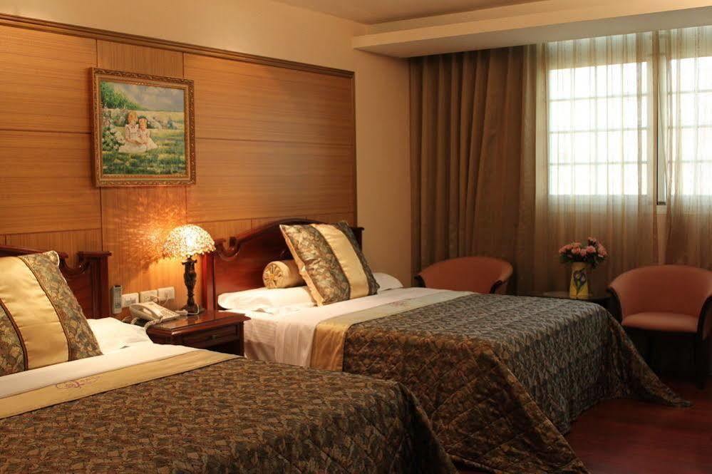 Champs Yazuh B&B Джиджи Екстериор снимка